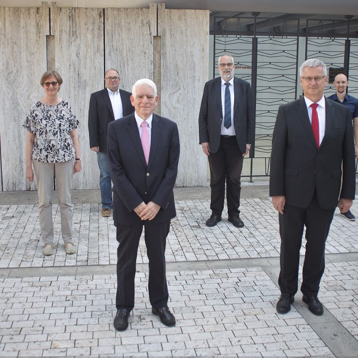 Mit Dr. Josef Schuster, Präsident des Zentralrats der Juden in Deutschland, haben sich die Mitglieder des Vorstands des Diözesanrats der Katholiken im Bistum Würzburg zum Gespräch getroffen. 